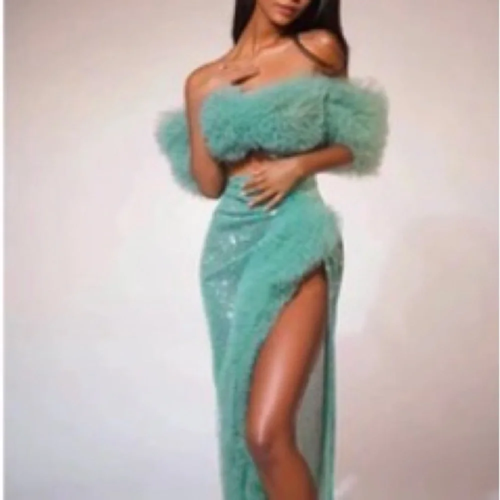 Off-Shoulder Feather Trim Mint Green Evening Dress - Picture 1 of 3